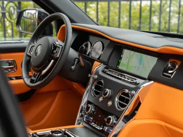 Rolls-Royce  Cullinan