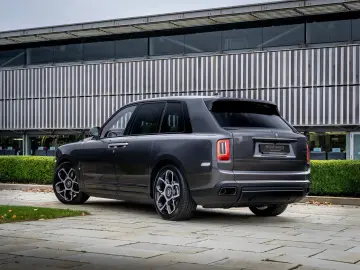 Rolls-Royce Black Badge Cullinan *PROVENANCE*
