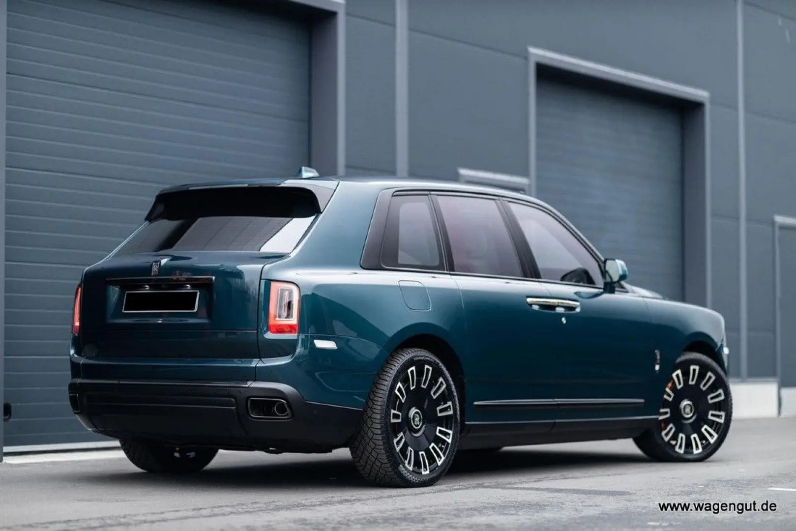Rolls-Royce  Cullinan Black Badge Prod: