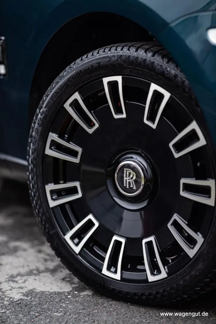 Rolls-Royce  Cullinan Black Badge Prod: