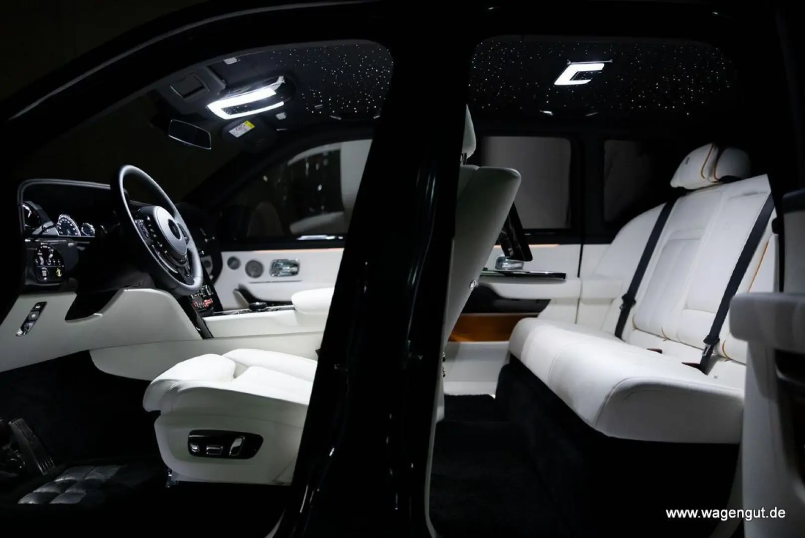 Rolls-Royce  Cullinan Black Badge Prod: