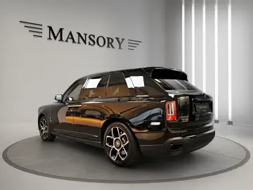 Rolls-Royce Cullinan Black Badge / PANO / MASSAGE / AUDIO