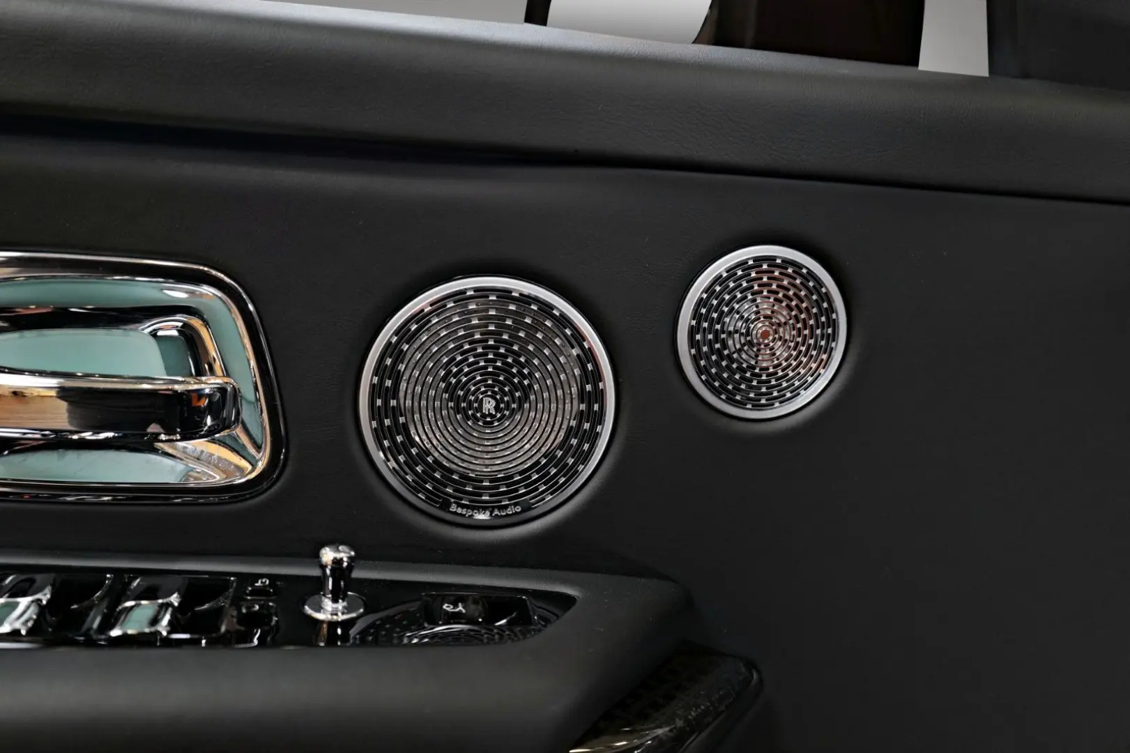 Rolls-Royce Cullinan Black Badge / PANO / MASSAGE / AUDIO