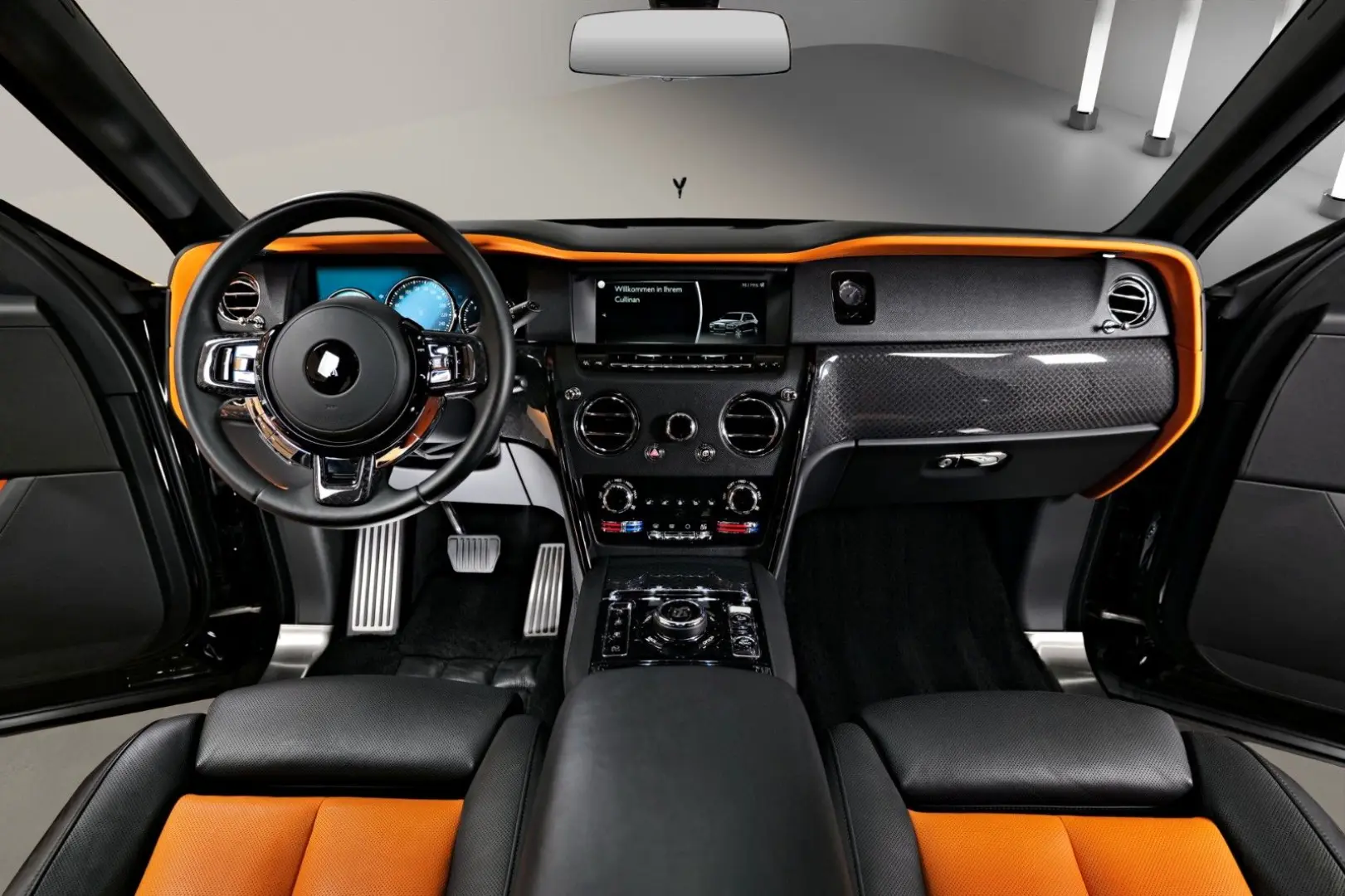 Rolls-Royce Cullinan Black Badge / PANO / MASSAGE / AUDIO