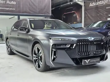 BMW M760e xDrive/Sky L./Crystal Lights/B&W Diamond