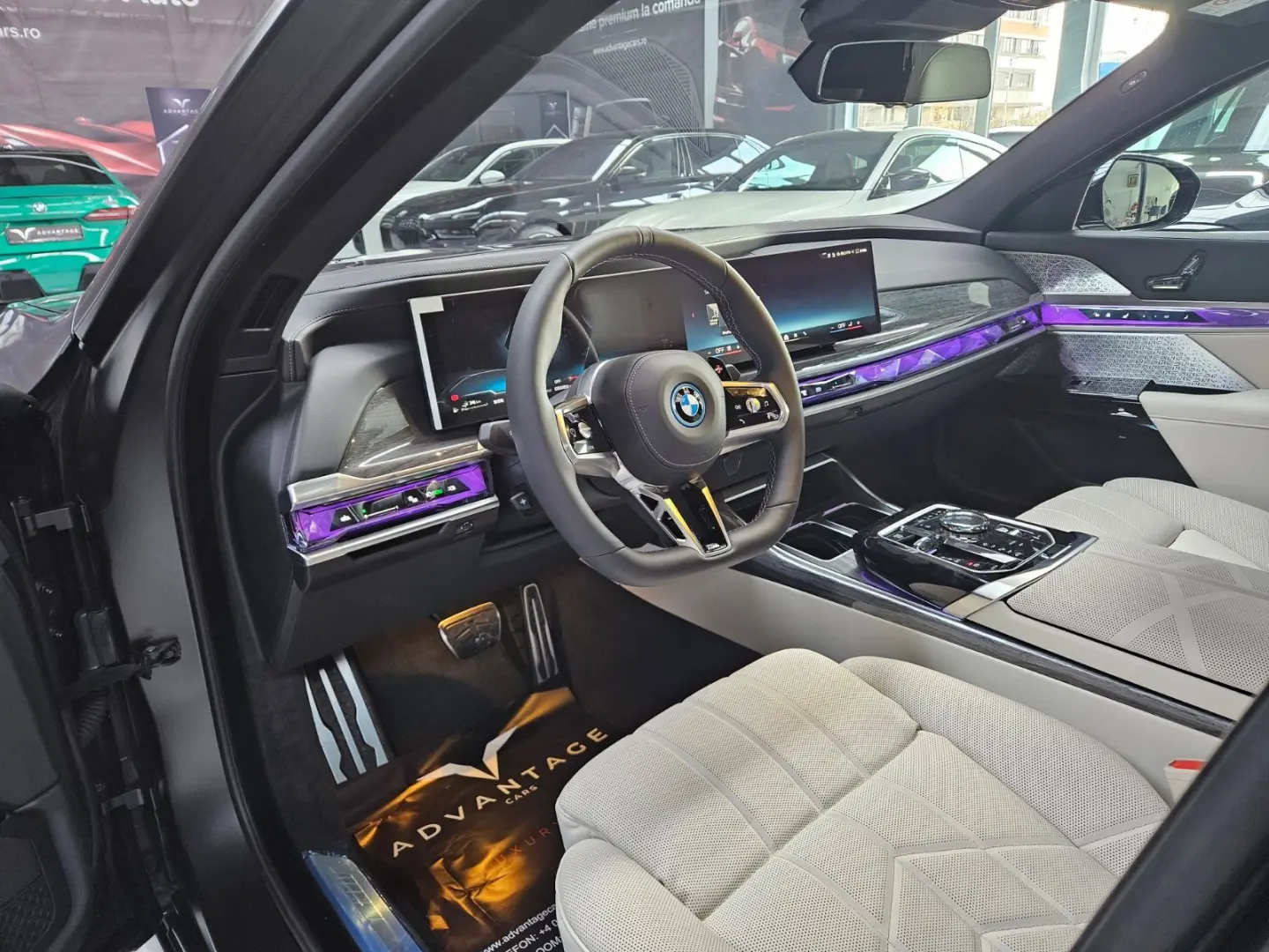 BMW M760e xDrive/Sky L./Crystal Lights/B&W Diamond
