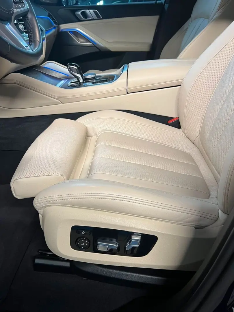 BMW X6 M50  M PAKET, PANO, HARMAN KARDON