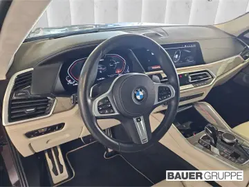 BMW X6 M50 i B&W Laser Pano