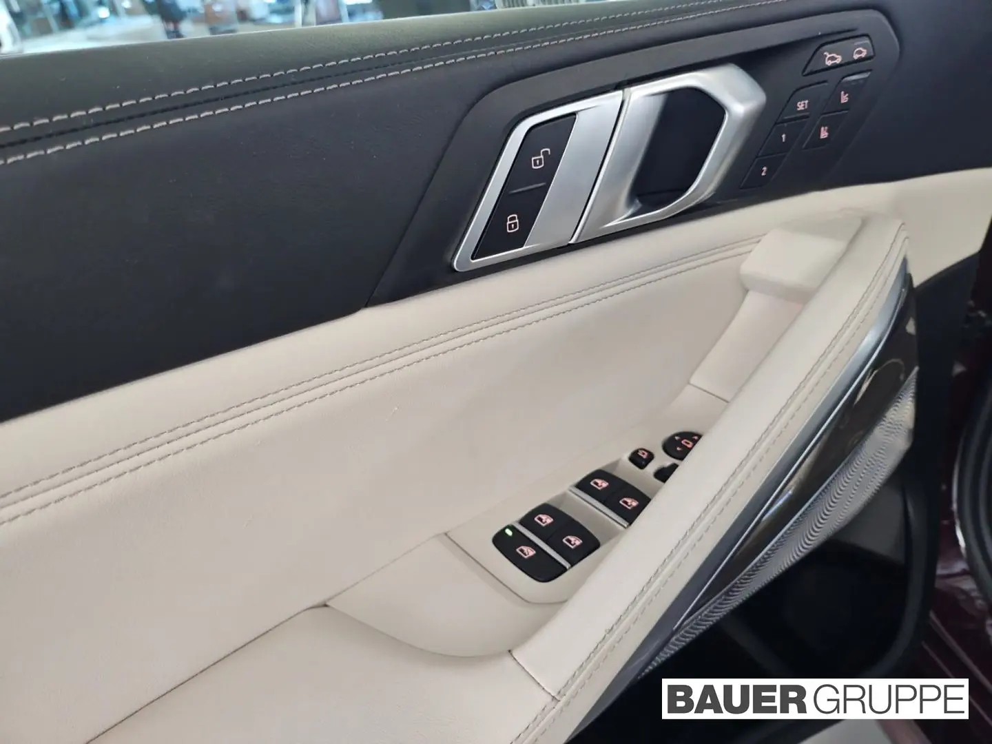 BMW X6 M50 i B&W Laser Pano