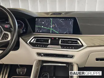 BMW X6 M50 i B&W Laser Pano