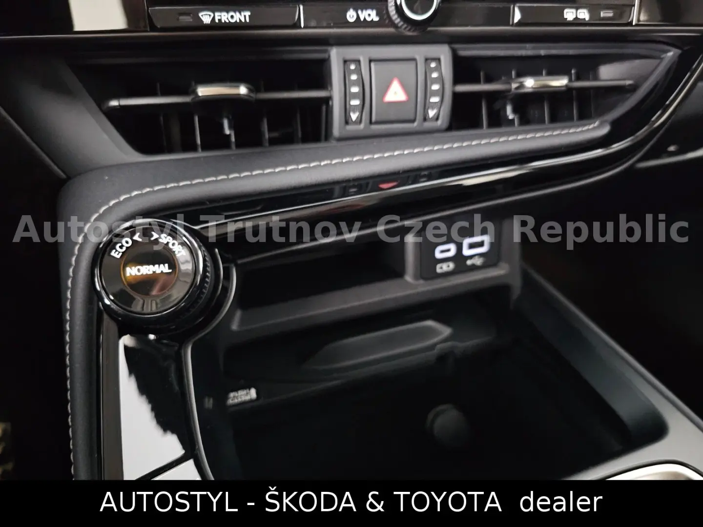 Lexus NX 350h 2.5 HEV 244ps AWD COMFORT TOP