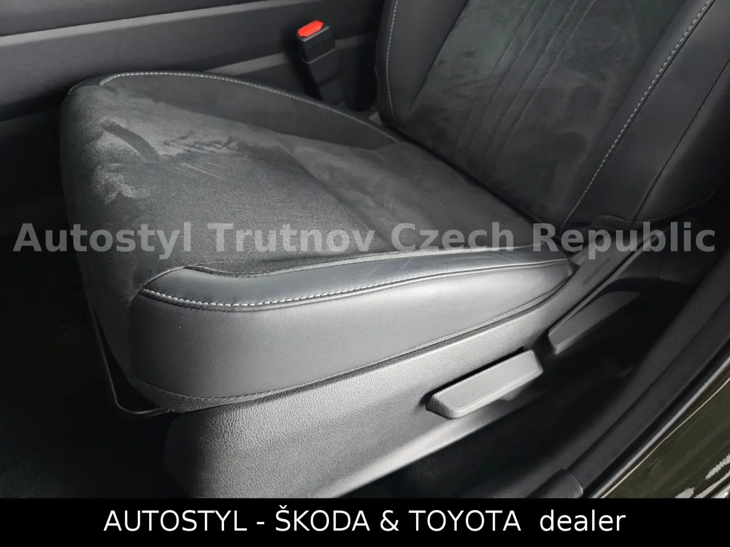Lexus NX 350h 2.5 HEV 244ps AWD COMFORT TOP