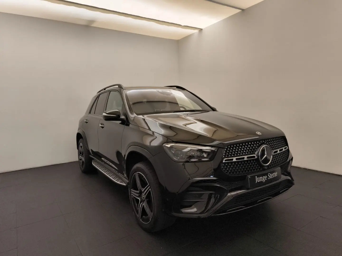 GLE 450 d 4M AMG E-Aktive AHK Akustik Airmatic N