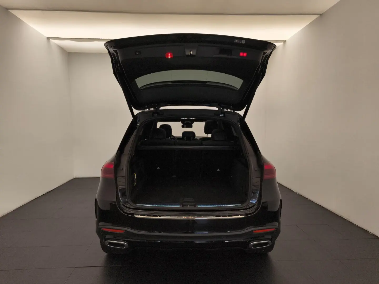 GLE 450 d 4M AMG E-Aktive AHK Akustik Airmatic N