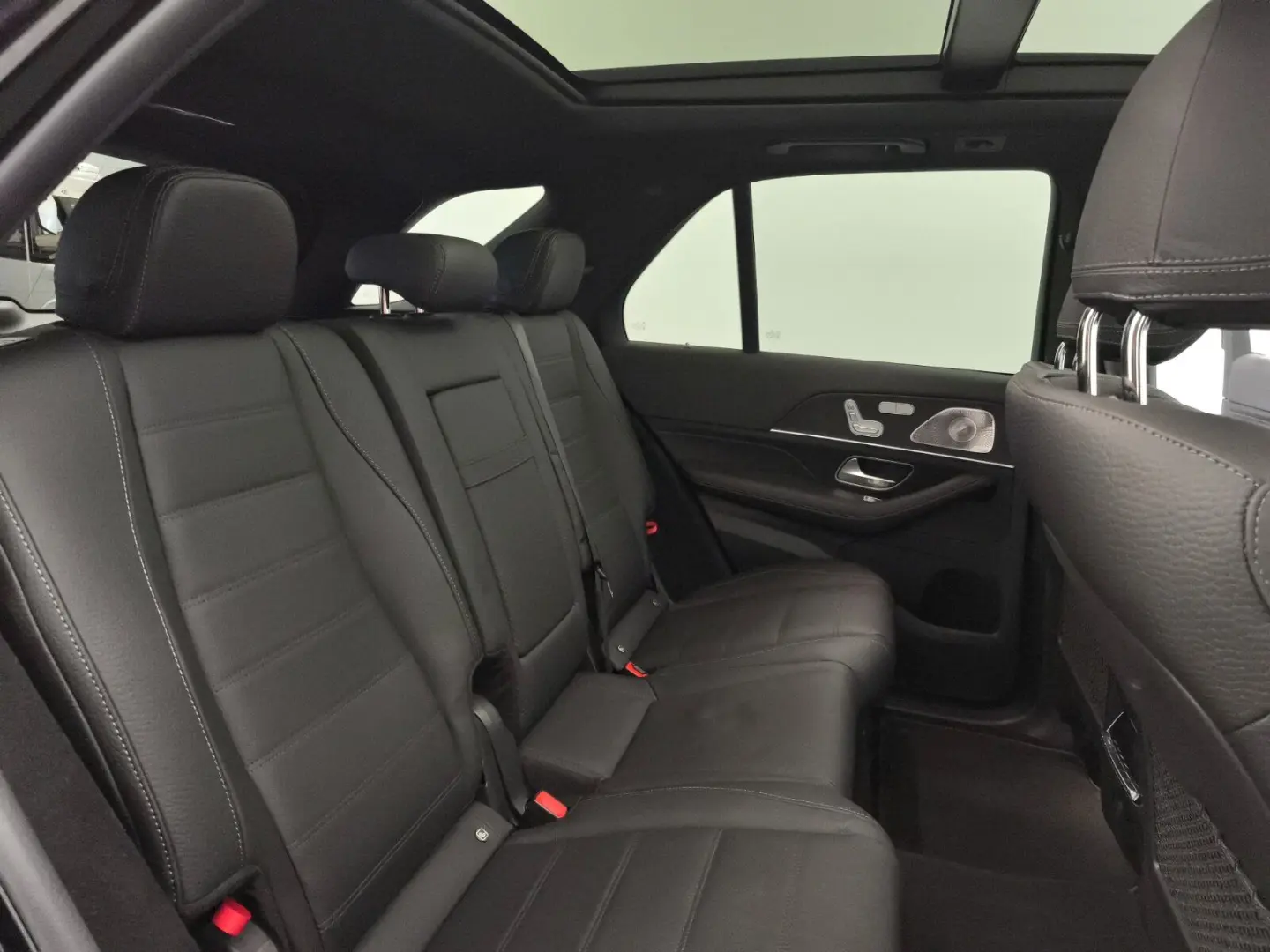 GLE 450 d 4M AMG E-Aktive AHK Akustik Airmatic N