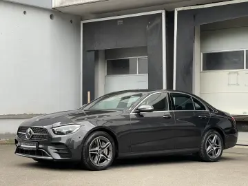 Mercedes-Benz E 300 e 4-Matic AMG Burmester Distronic 360°