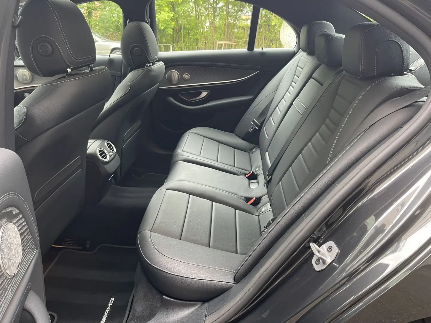 Mercedes-Benz E 300 e 4-Matic AMG Burmester Distronic 360°