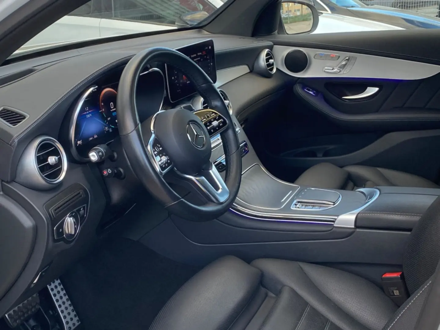 Mercedes-Benz GLC300de AMG Coupe 4M_Massage_KeylessEntry