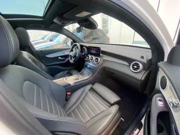 Mercedes-Benz GLC300de AMG Coupe 4M_Massage_KeylessEntry