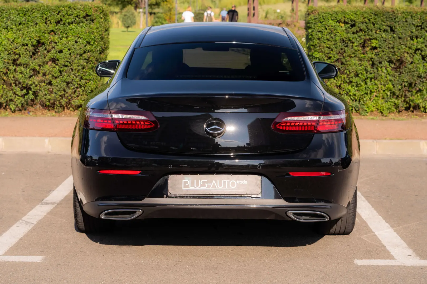 Mercedes-Benz E 220 d 4MATIC Coupe, Burmester, HeadUpDisplay