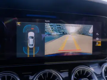 Mercedes-Benz E 220 d 4MATIC Coupe, Burmester, HeadUpDisplay
