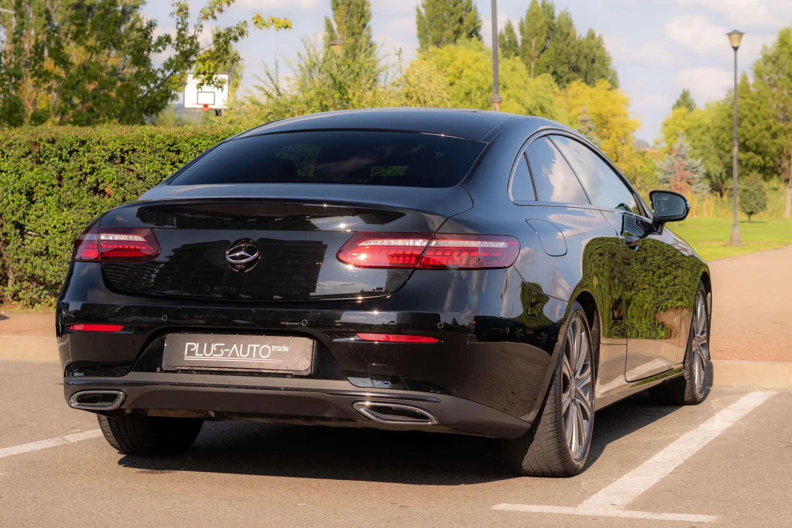 Mercedes-Benz E 220 d 4MATIC Coupe, Burmester, HeadUpDisplay