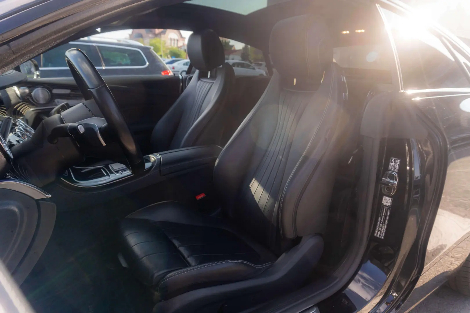 Mercedes-Benz E 220 d 4MATIC Coupe, Burmester, HeadUpDisplay
