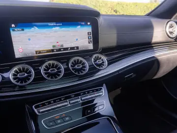Mercedes-Benz E 220 d 4MATIC Coupe, Burmester, HeadUpDisplay
