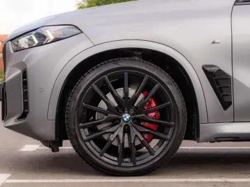 BMW X5 xDRIVE40d, 7seats, SkyLounge, Mpacket, HarmanKardon