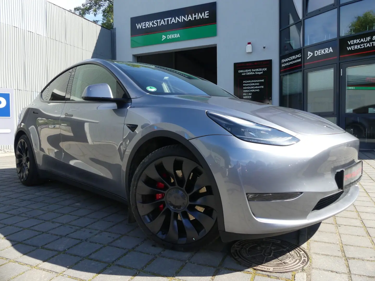 Model Y LRG Performance Dual AWD PANO/WÄRMEPUMPE