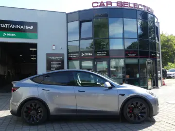 Model Y LRG Performance Dual AWD PANO/WÄRMEPUMPE