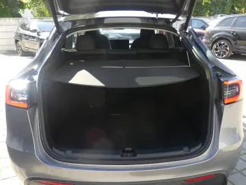 Model Y LRG Performance Dual AWD PANO/WÄRMEPUMPE