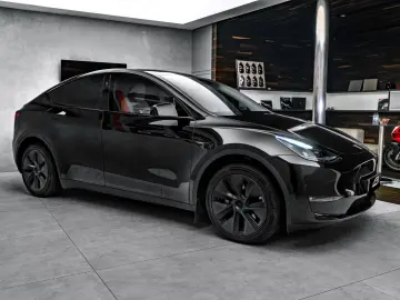 Model Y Long Range Dual AWD