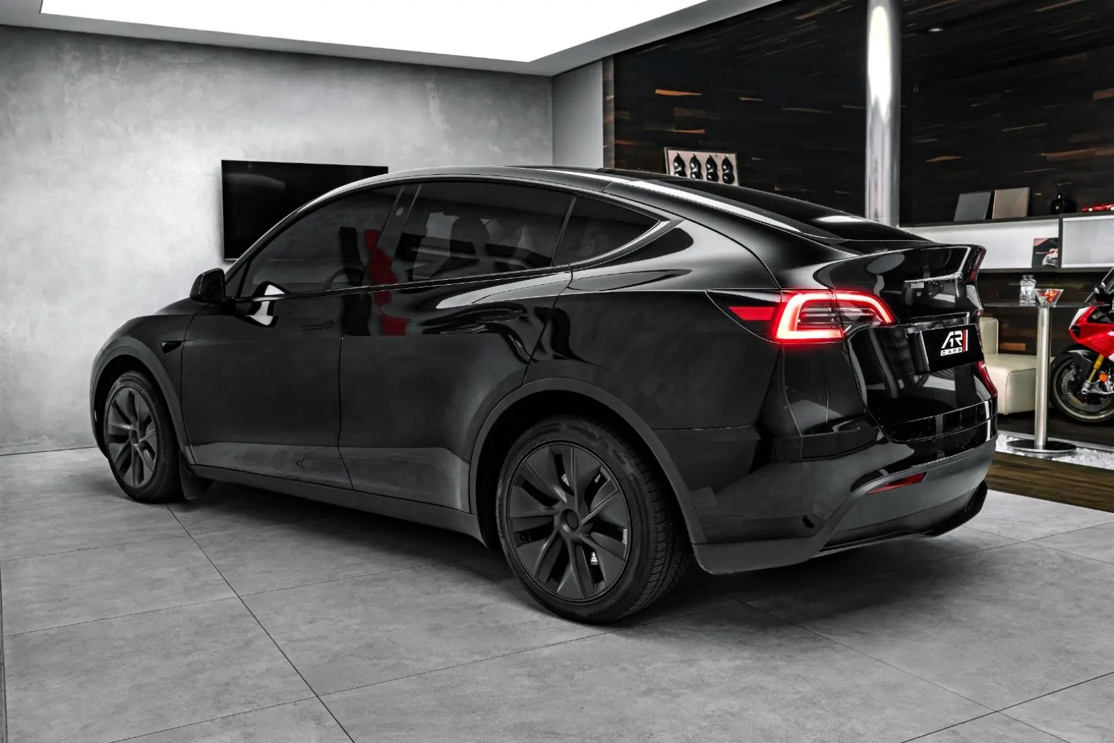 Model Y Long Range Dual AWD