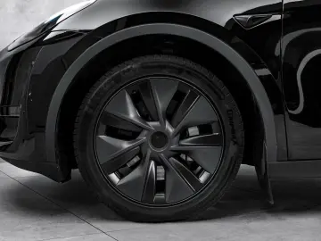 Model Y Long Range Dual AWD