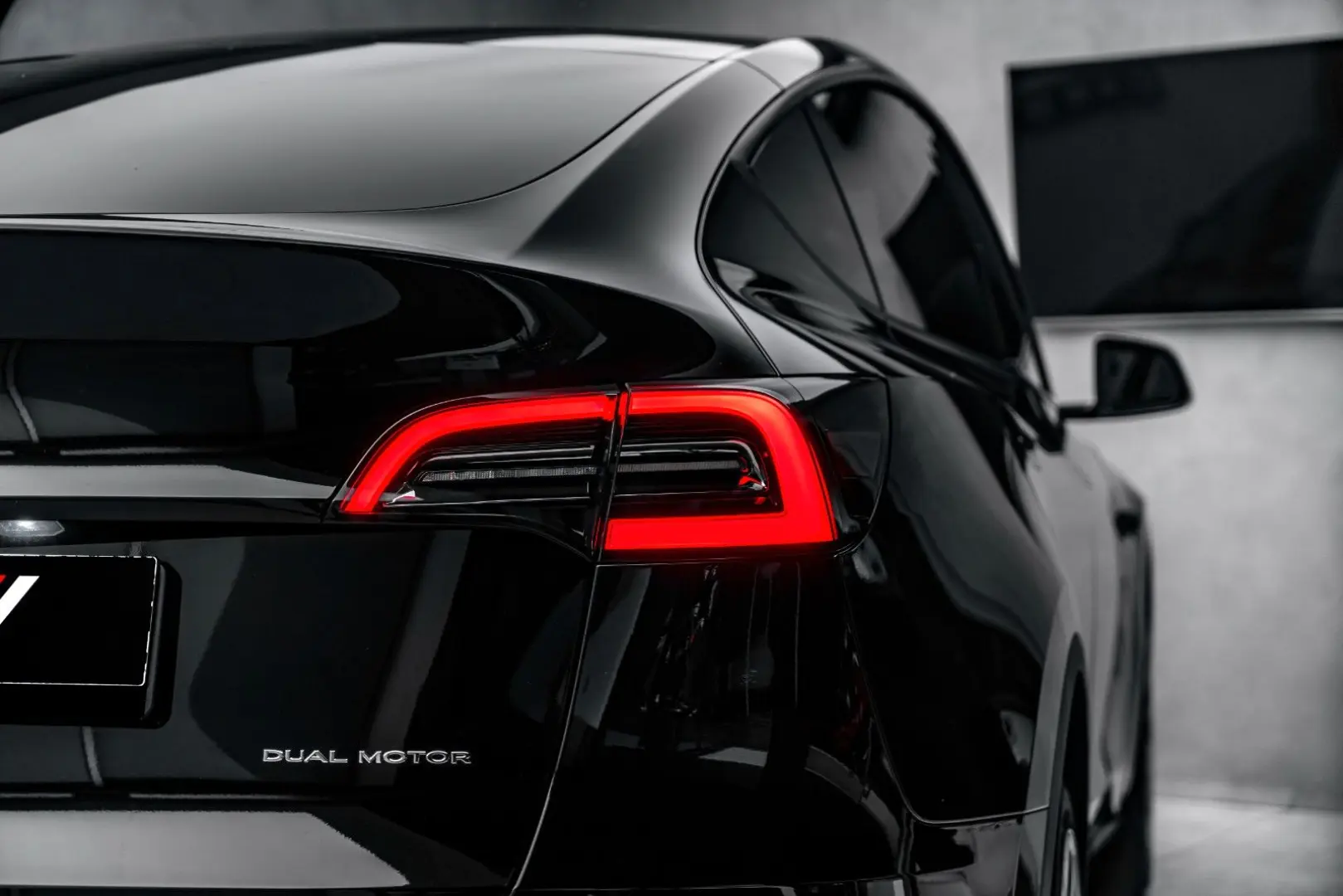 Model Y Long Range Dual AWD