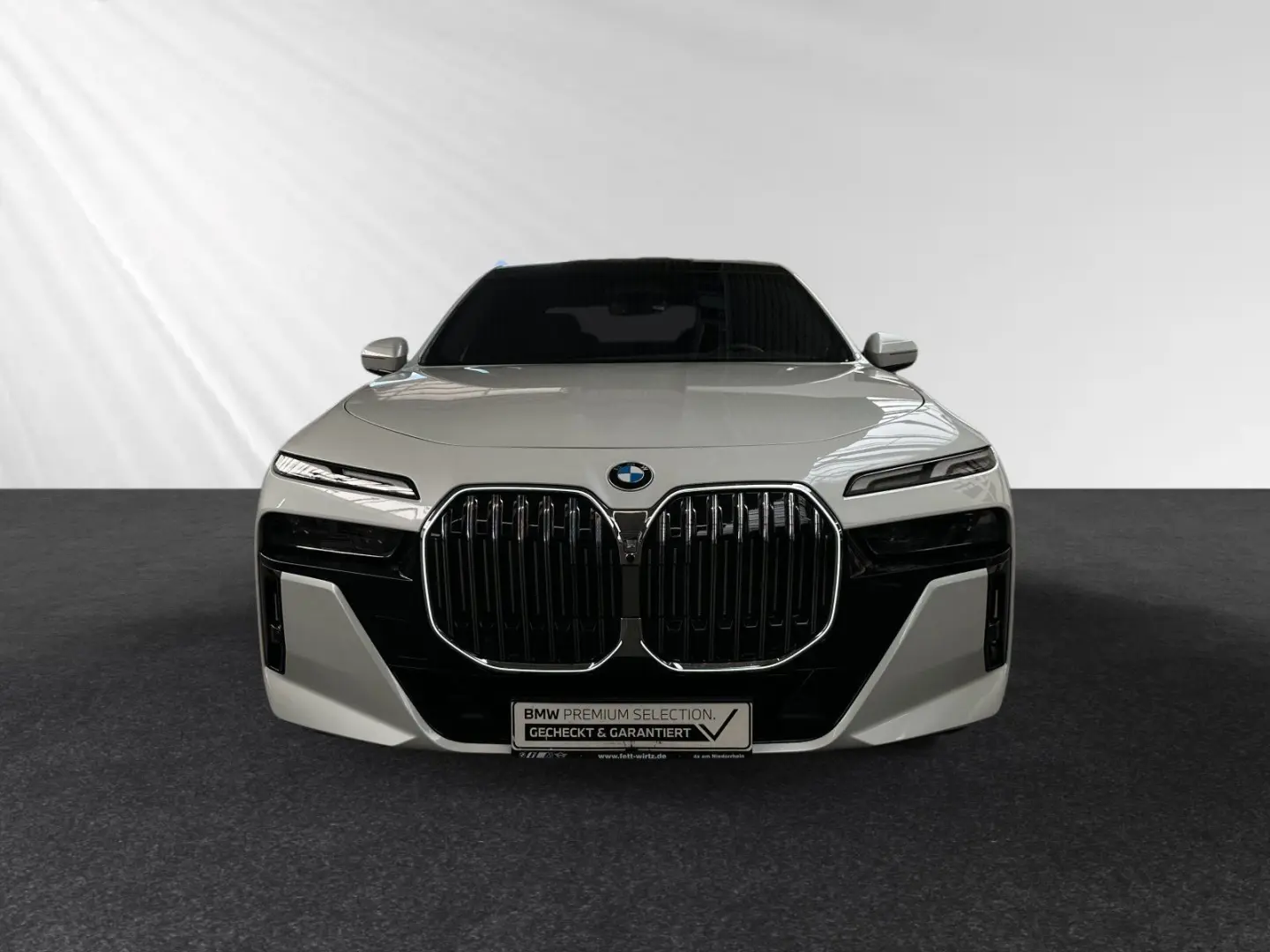 740d xDrive M Sport|AHK|SkyLounge