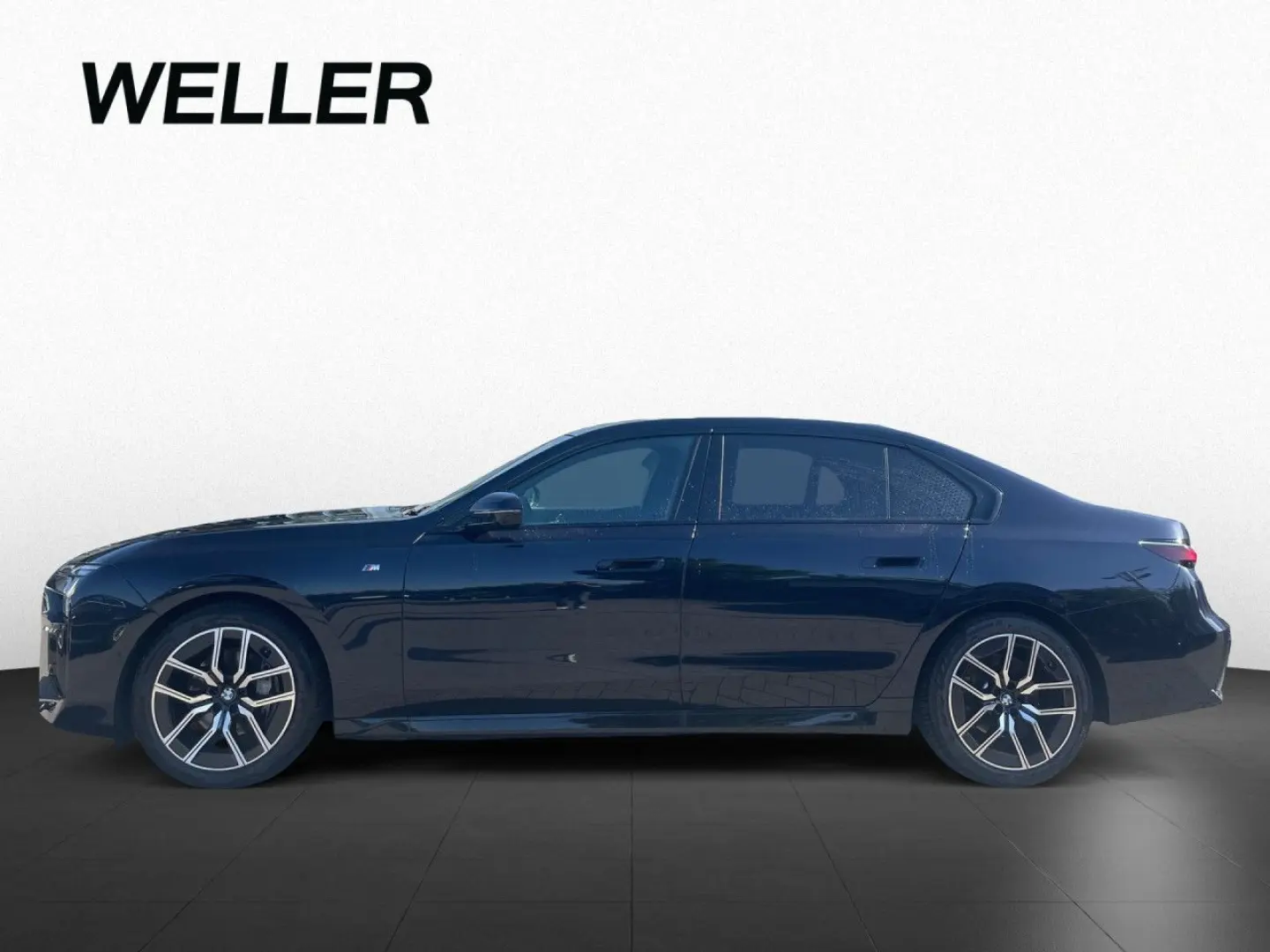 740d xDrive M Sport,SkyLo,DAProf,PAProf,AHK,B&W
