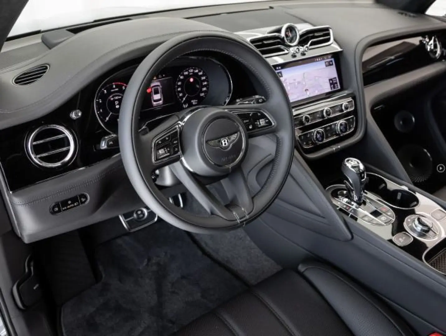 Bentayga V8  22