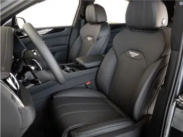 Bentayga V8  22