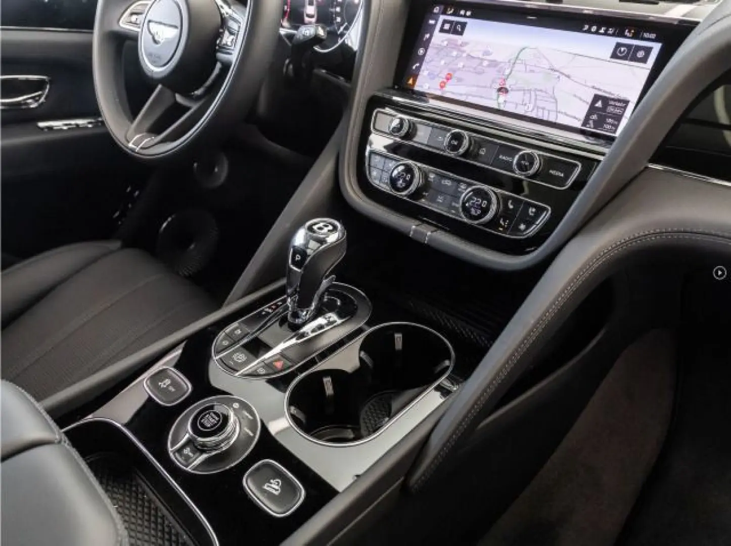 Bentayga V8  22