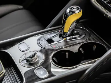 Bentayga S V8 von BENTLEY FRANKFURT MULLINER