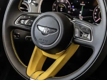 Bentayga S V8 von BENTLEY FRANKFURT MULLINER