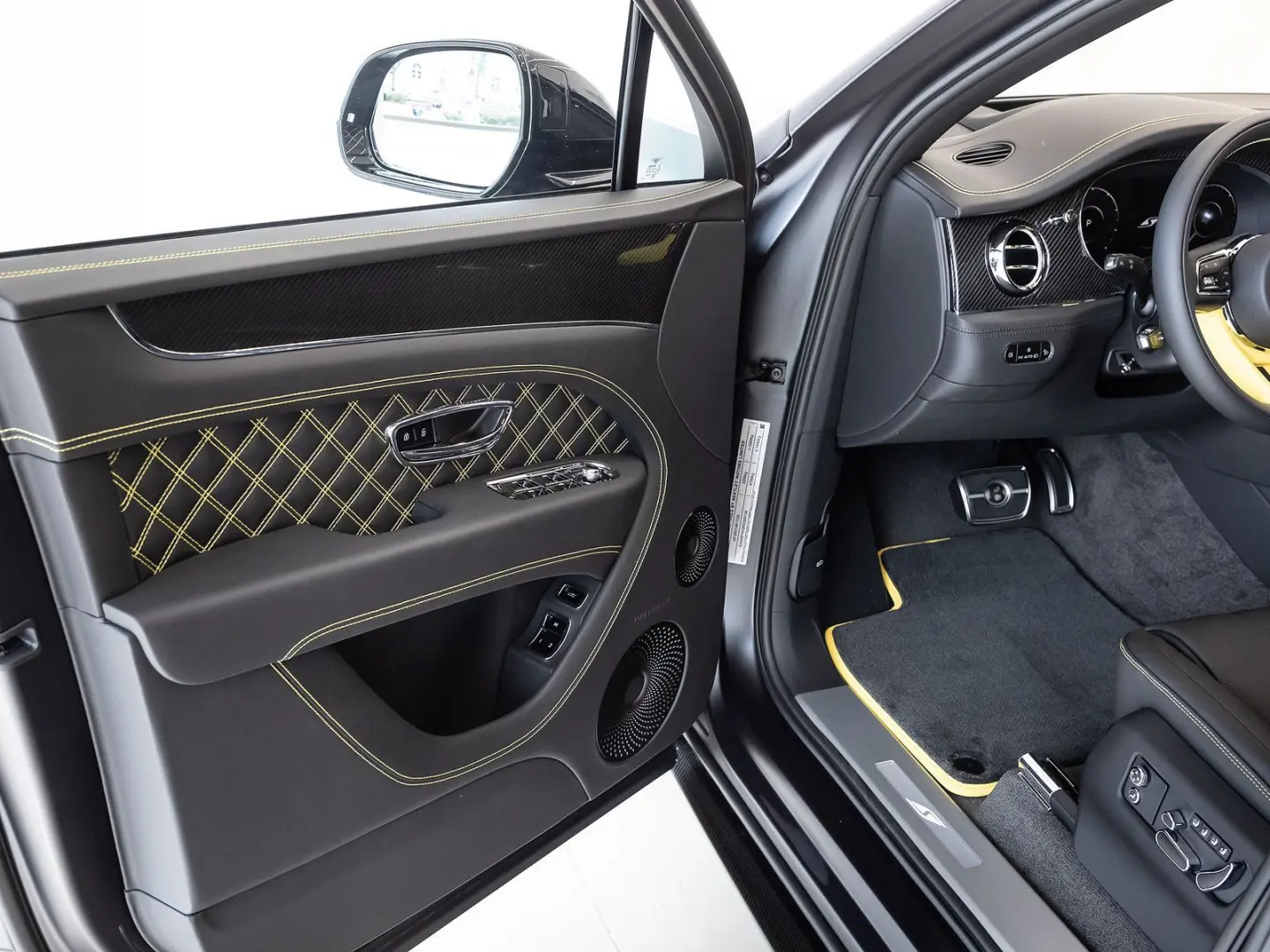 Bentayga S V8 von BENTLEY FRANKFURT MULLINER
