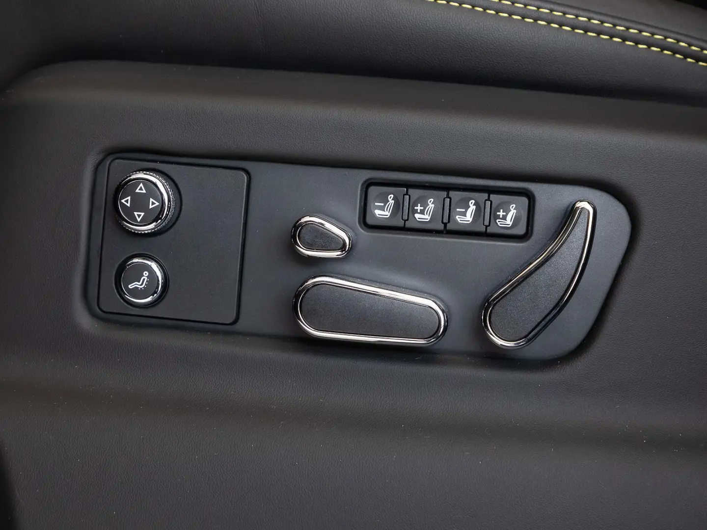 Bentayga S V8 von BENTLEY FRANKFURT MULLINER