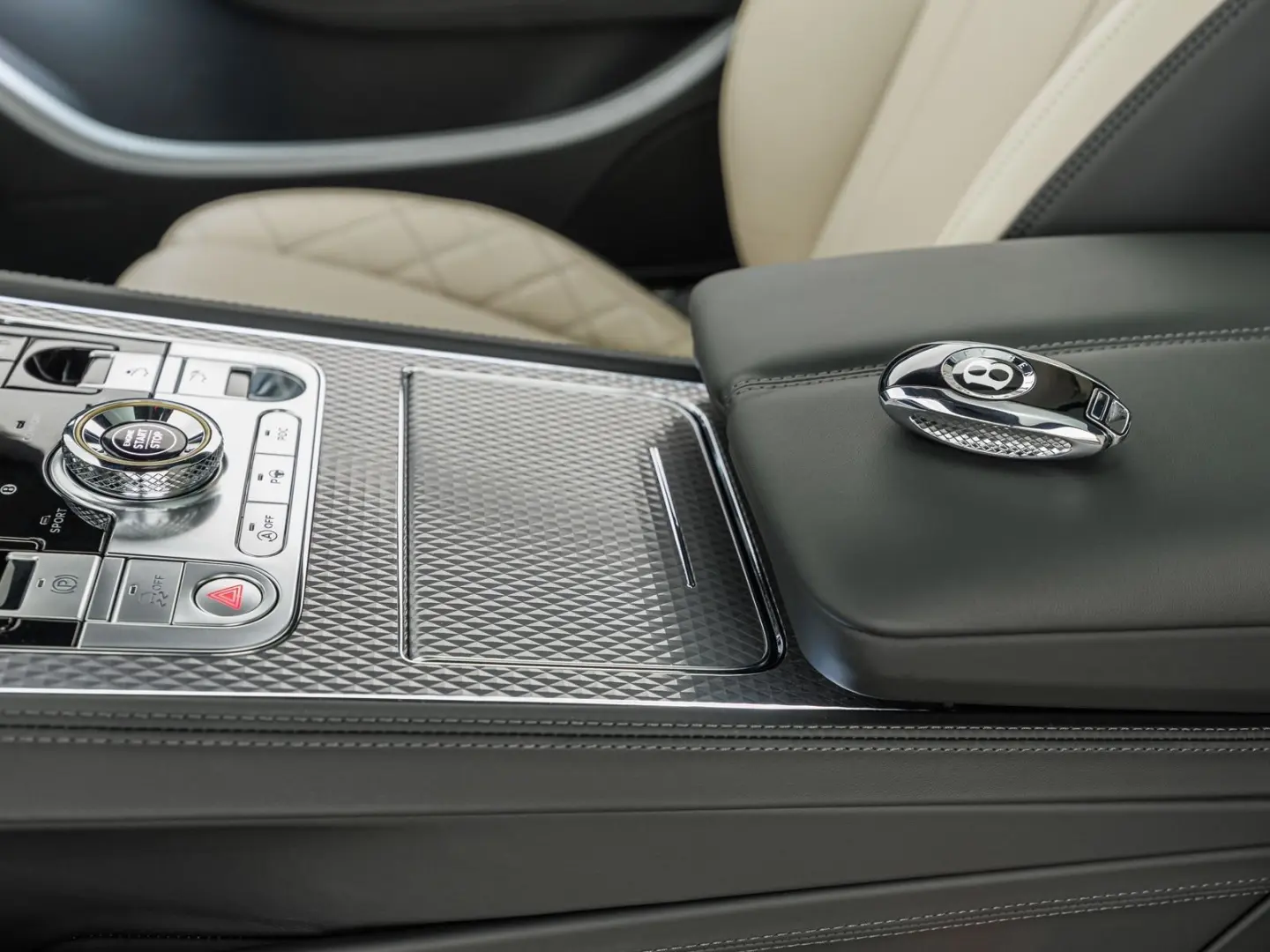 Continental GT Mulliner V8 * MY24 * BESPOKE *