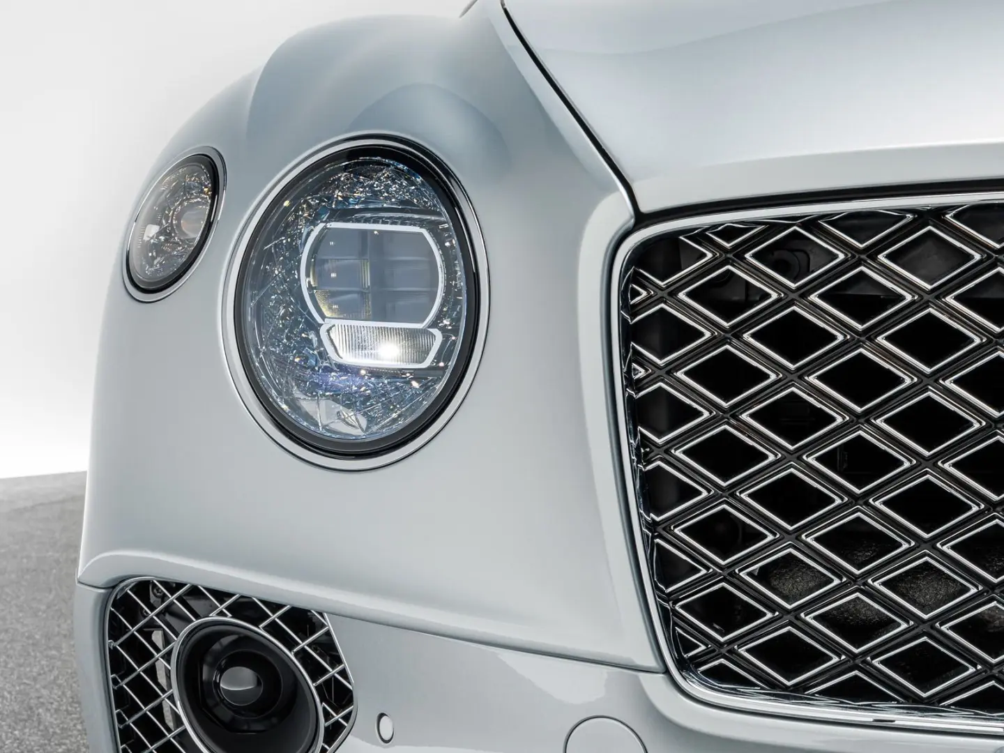 Continental GT Mulliner V8 * MY24 * BESPOKE *