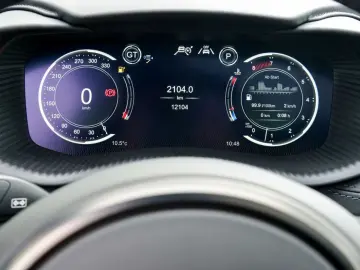 Aston Martin DBX 707