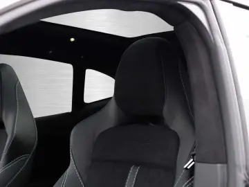 Aston Martin DBX V8 4x4