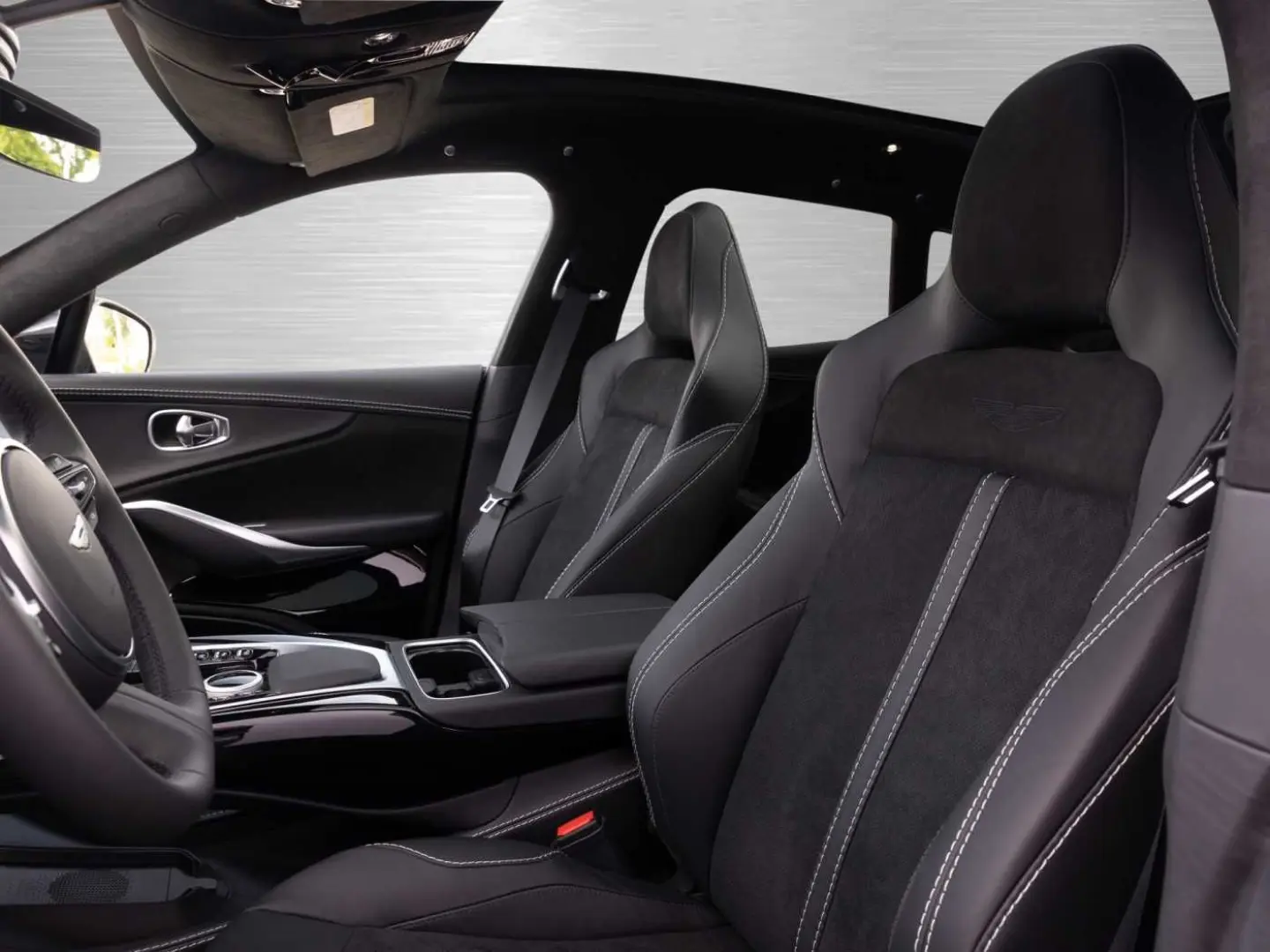 Aston Martin DBX V8 4x4